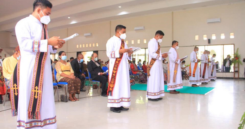 Tahbisan Imam Baru Keuskupan Atambua
