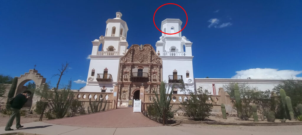 Menara Gereja San Xavier del Bac