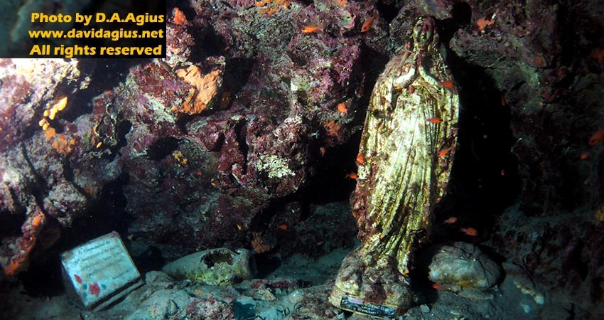 Patung-Bunda-Maria-di-dasar-laut-Republik-Malta