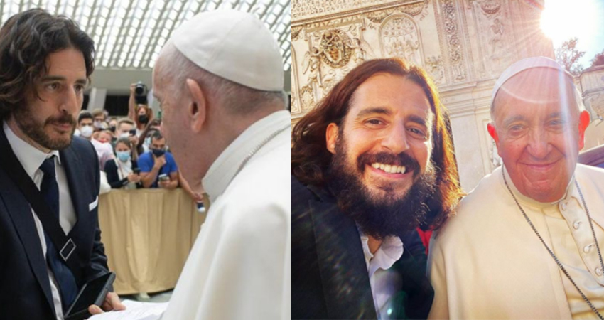 Jonathan-Roumie-aktor-pemeran-Yesus-bertemu-dengan-Paus-Fransiskus