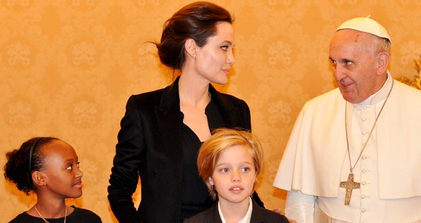 Angelina-Jolie-bertemu-paus-fransiskus