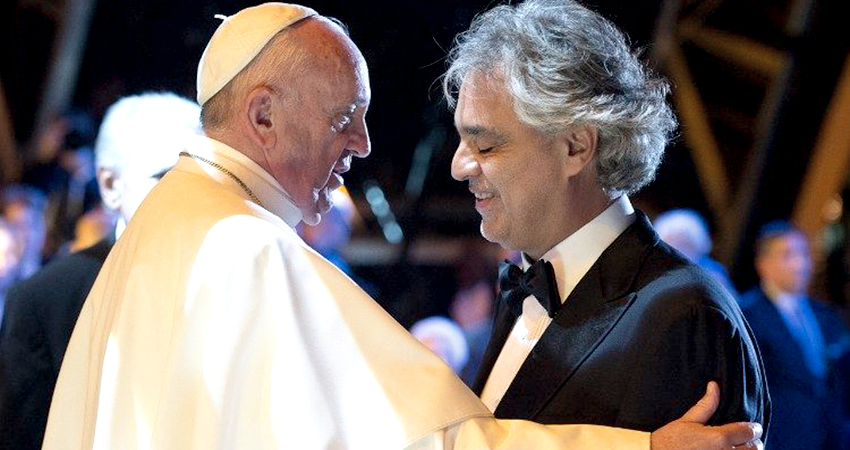 Paus-Fransiskus-bertemu-dengan-Andrea-Bocelli