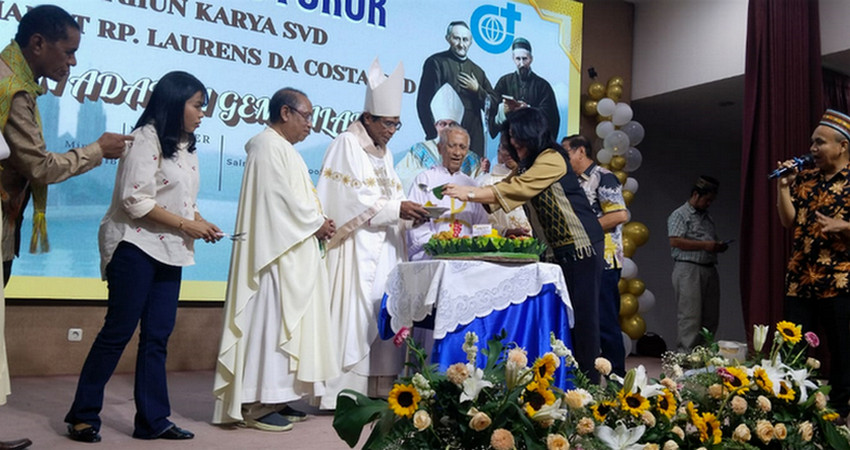 HUT 50 Tahun Pater Laurens Da Costa SVD