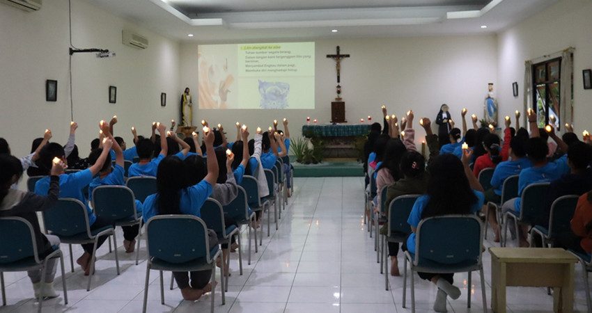 Hidup dalam Terang Kristus SD Tarakanita Citra Raya