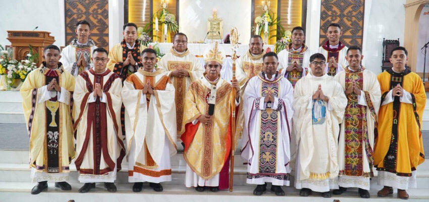 Tahbisan Imam Baru di Kupang