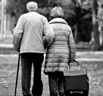 Dasar Menghargai Suami dalam Alkitab