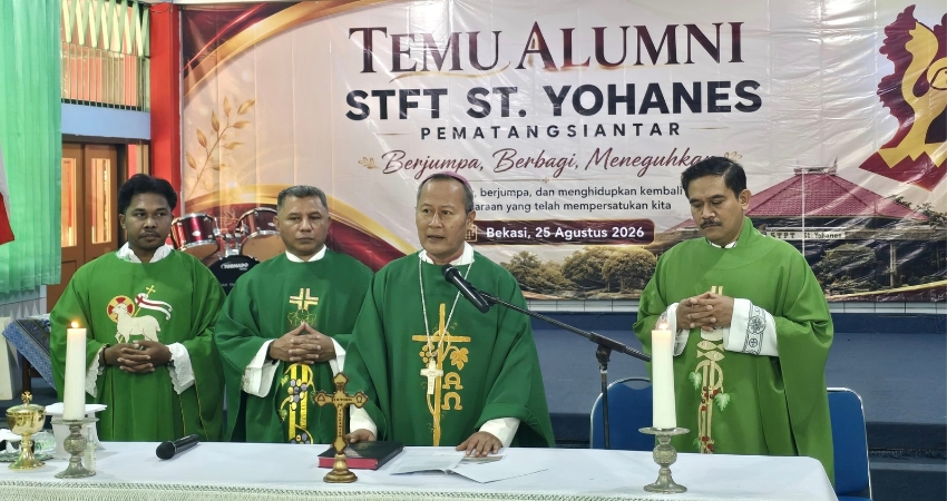 Mgr-Harun-Yuwono